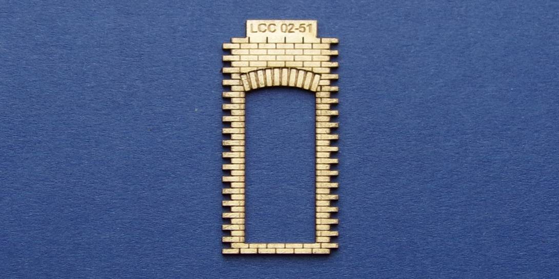 LCC 02-51 OO gauge single square door panel type 4 Single square door panel type 4.